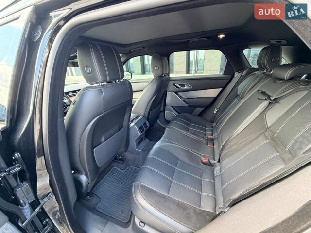 Черный Ленд Ровер Рендж Ровер Велар, объемом двигателя 3 л и пробегом 122 тыс. км за 32900 $, фото 33 на Automoto.ua
