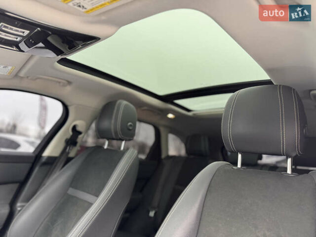 Чорний Ленд Ровер Рендж Ровер Велар, об'ємом двигуна 2 л та пробігом 162 тис. км за 31600 $, фото 14 на Automoto.ua