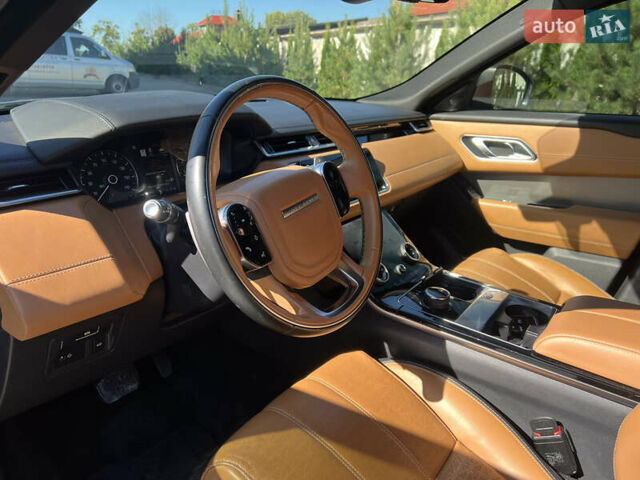 Чорний Ленд Ровер Рендж Ровер Велар, об'ємом двигуна 2 л та пробігом 62 тис. км за 39000 $, фото 10 на Automoto.ua