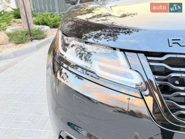 Черный Ленд Ровер Рендж Ровер Велар, объемом двигателя 2 л и пробегом 92 тыс. км за 36500 $, фото 13 на Automoto.ua