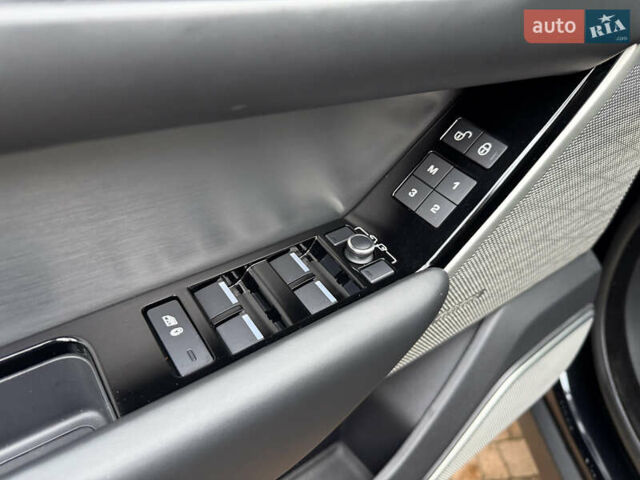 Черный Ленд Ровер Рендж Ровер Велар, объемом двигателя 2.99 л и пробегом 129 тыс. км за 44900 $, фото 66 на Automoto.ua