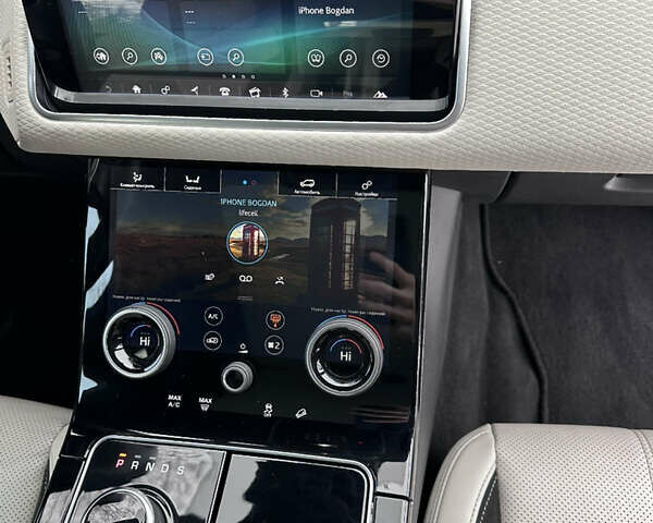 Черный Ленд Ровер Рендж Ровер Велар, объемом двигателя 2 л и пробегом 87 тыс. км за 38500 $, фото 23 на Automoto.ua