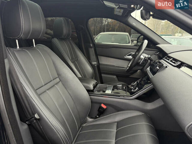 Черный Ленд Ровер Рендж Ровер Велар, объемом двигателя 3 л и пробегом 81 тыс. км за 45800 $, фото 41 на Automoto.ua