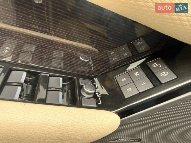 Черный Ленд Ровер Рендж Ровер Велар, объемом двигателя 2.99 л и пробегом 185 тыс. км за 41900 $, фото 15 на Automoto.ua