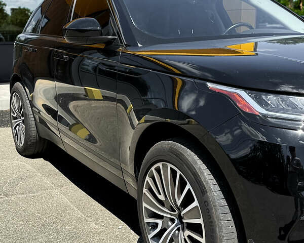 Чорний Ленд Ровер Рендж Ровер Велар, об'ємом двигуна 2 л та пробігом 82 тис. км за 35400 $, фото 5 на Automoto.ua