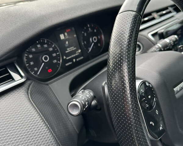 Черный Ленд Ровер Рендж Ровер Велар, объемом двигателя 2 л и пробегом 191 тыс. км за 28800 $, фото 14 на Automoto.ua