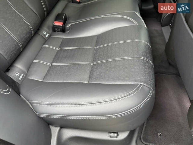 Черный Ленд Ровер Рендж Ровер Велар, объемом двигателя 2.99 л и пробегом 129 тыс. км за 44900 $, фото 112 на Automoto.ua