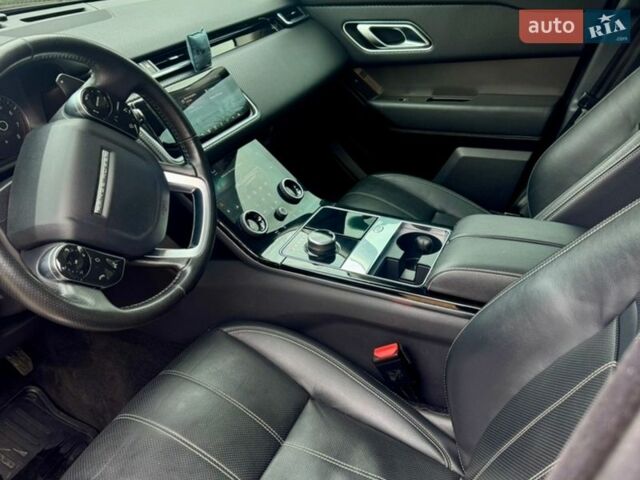 Черный Ленд Ровер Рендж Ровер Велар, объемом двигателя 3 л и пробегом 110 тыс. км за 36000 $, фото 7 на Automoto.ua