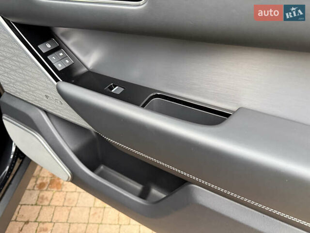 Черный Ленд Ровер Рендж Ровер Велар, объемом двигателя 2.99 л и пробегом 129 тыс. км за 44900 $, фото 118 на Automoto.ua