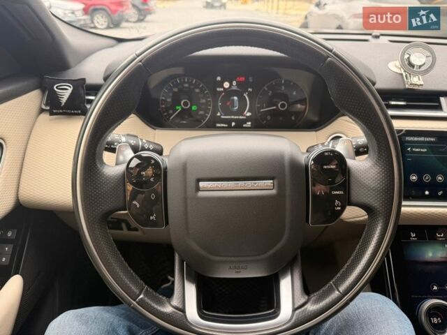 Черный Ленд Ровер Рендж Ровер Велар, объемом двигателя 2.99 л и пробегом 185 тыс. км за 41900 $, фото 12 на Automoto.ua