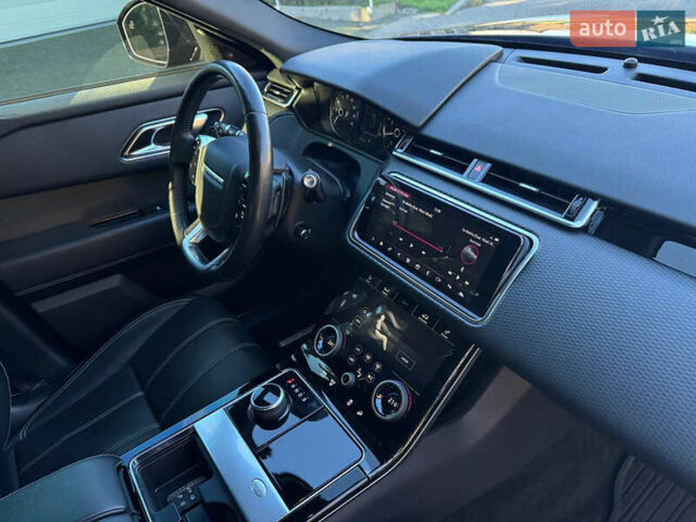 Черный Ленд Ровер Рендж Ровер Велар, объемом двигателя 2 л и пробегом 89 тыс. км за 38900 $, фото 26 на Automoto.ua