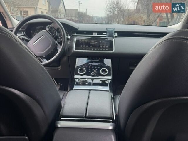 Черный Ленд Ровер Рендж Ровер Велар, объемом двигателя 3 л и пробегом 110 тыс. км за 36000 $, фото 11 на Automoto.ua