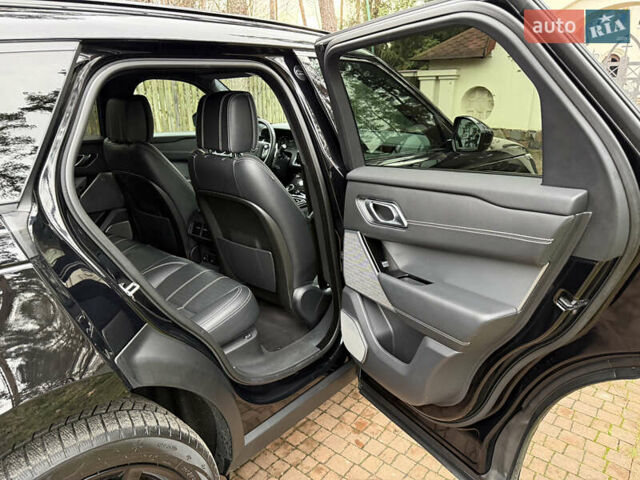 Черный Ленд Ровер Рендж Ровер Велар, объемом двигателя 2.99 л и пробегом 129 тыс. км за 44900 $, фото 15 на Automoto.ua