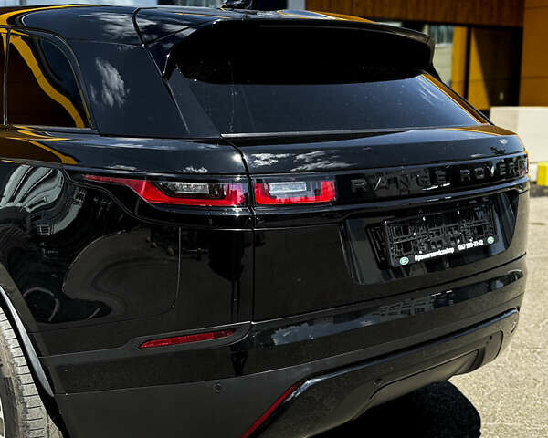 Чорний Ленд Ровер Рендж Ровер Велар, об'ємом двигуна 2 л та пробігом 82 тис. км за 35400 $, фото 26 на Automoto.ua