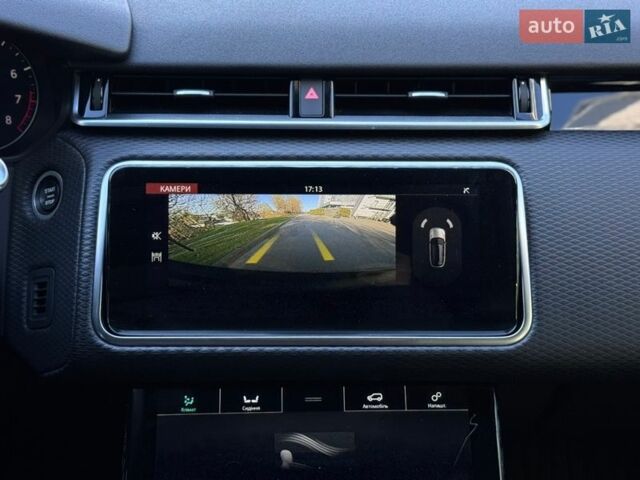 Черный Ленд Ровер Рендж Ровер Велар, объемом двигателя 2 л и пробегом 90 тыс. км за 35500 $, фото 28 на Automoto.ua