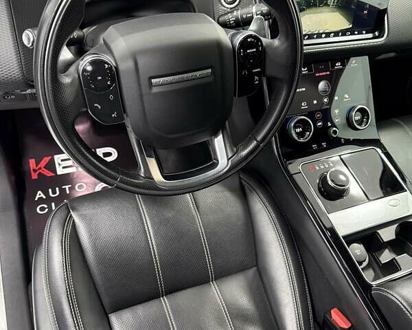 Чорний Ленд Ровер Рендж Ровер Велар, об'ємом двигуна 2 л та пробігом 93 тис. км за 39700 $, фото 18 на Automoto.ua