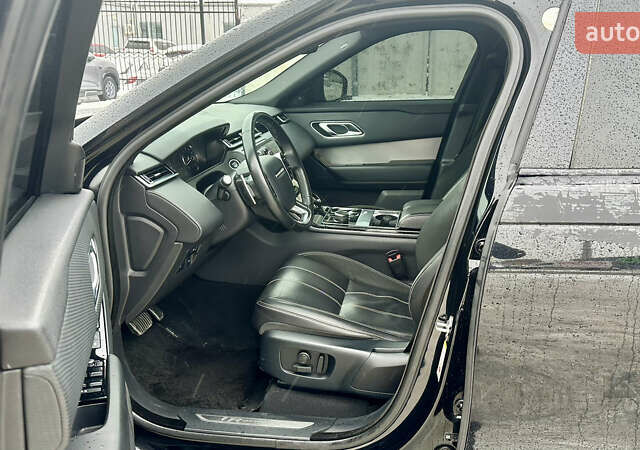 Черный Ленд Ровер Рендж Ровер Велар, объемом двигателя 2 л и пробегом 112 тыс. км за 34999 $, фото 26 на Automoto.ua