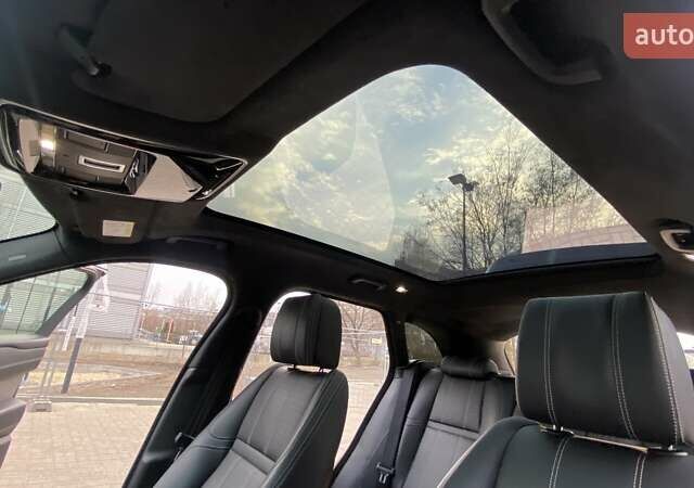 Черный Ленд Ровер Рендж Ровер Велар, объемом двигателя 2 л и пробегом 81 тыс. км за 49500 $, фото 12 на Automoto.ua