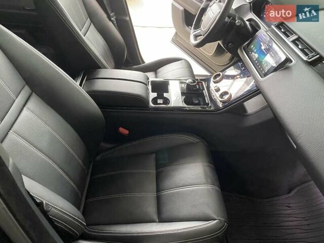 Чорний Ленд Ровер Рендж Ровер Велар, об'ємом двигуна 2 л та пробігом 29 тис. км за 44500 $, фото 31 на Automoto.ua