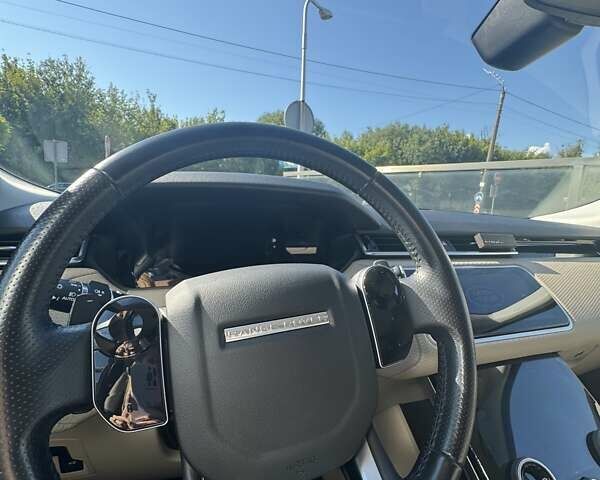 Черный Ленд Ровер Рендж Ровер Велар, объемом двигателя 2 л и пробегом 182 тыс. км за 37000 $, фото 9 на Automoto.ua