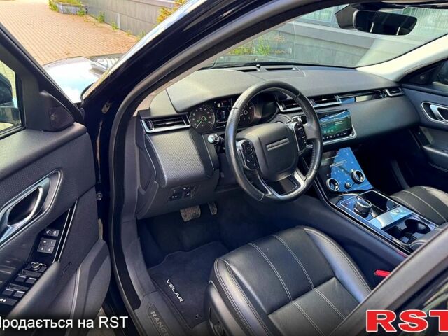 Чорний Ленд Ровер Рендж Ровер Велар, об'ємом двигуна 2 л та пробігом 87 тис. км за 33000 $, фото 4 на Automoto.ua