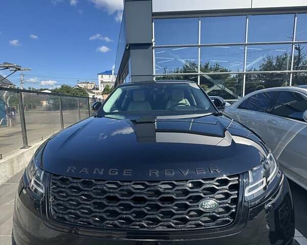 Черный Ленд Ровер Рендж Ровер Велар, объемом двигателя 2 л и пробегом 182 тыс. км за 37000 $, фото 2 на Automoto.ua