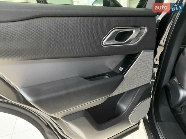 Чорний Ленд Ровер Рендж Ровер Велар, об'ємом двигуна 2 л та пробігом 29 тис. км за 44500 $, фото 36 на Automoto.ua