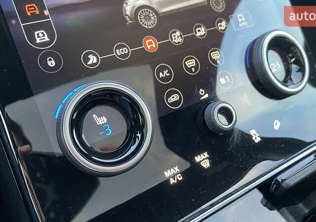 Черный Ленд Ровер Рендж Ровер Велар, объемом двигателя 2 л и пробегом 81 тыс. км за 49500 $, фото 30 на Automoto.ua