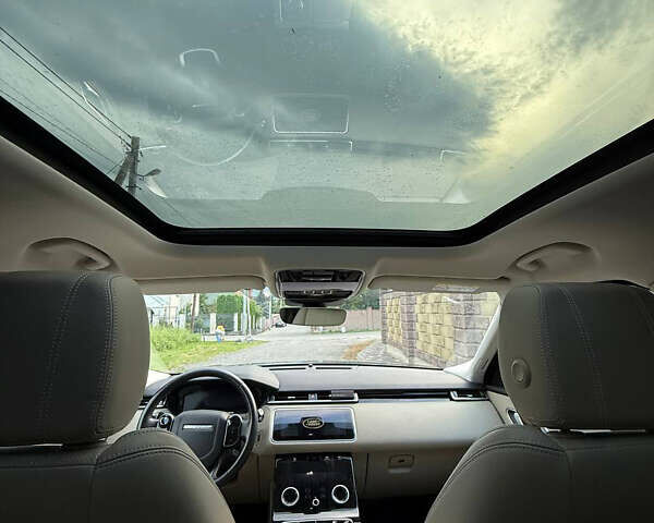 Черный Ленд Ровер Рендж Ровер Велар, объемом двигателя 2 л и пробегом 182 тыс. км за 37000 $, фото 18 на Automoto.ua