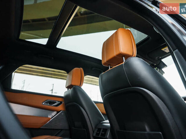 Чорний Ленд Ровер Рендж Ровер Велар, об'ємом двигуна 3 л та пробігом 46 тис. км за 59900 $, фото 21 на Automoto.ua