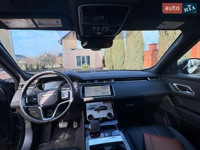 Черный Ленд Ровер Рендж Ровер Велар, объемом двигателя 2 л и пробегом 97 тыс. км за 41000 $, фото 12 на Automoto.ua