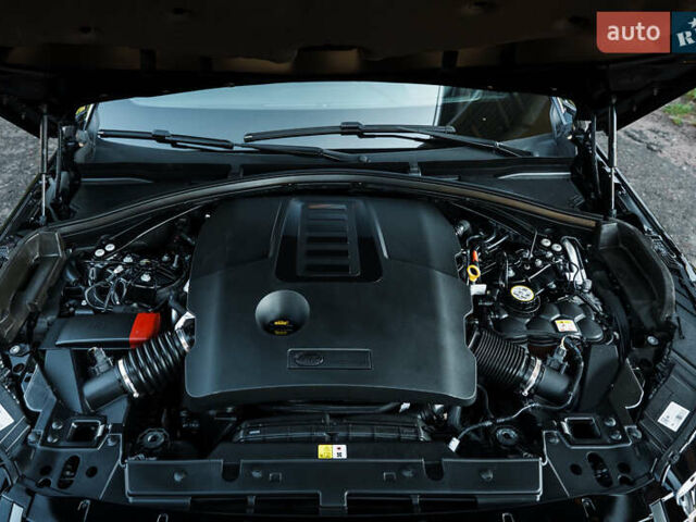 Чорний Ленд Ровер Рендж Ровер Велар, об'ємом двигуна 3 л та пробігом 46 тис. км за 59900 $, фото 34 на Automoto.ua