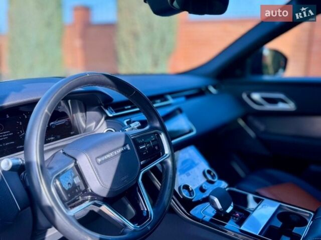 Черный Ленд Ровер Рендж Ровер Велар, объемом двигателя 2 л и пробегом 97 тыс. км за 41000 $, фото 13 на Automoto.ua