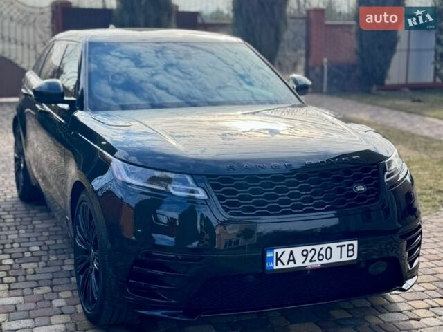 Черный Ленд Ровер Рендж Ровер Велар, объемом двигателя 2 л и пробегом 97 тыс. км за 38990 $, фото 3 на Automoto.ua