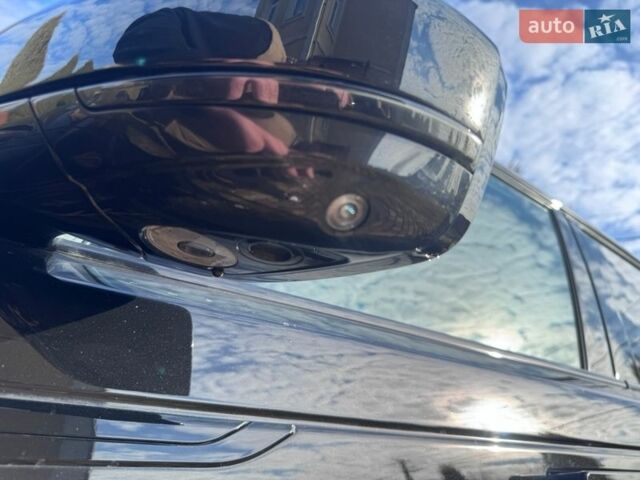 Черный Ленд Ровер Рендж Ровер Велар, объемом двигателя 2 л и пробегом 97 тыс. км за 41000 $, фото 18 на Automoto.ua