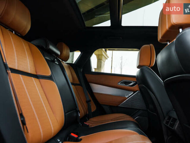 Чорний Ленд Ровер Рендж Ровер Велар, об'ємом двигуна 3 л та пробігом 46 тис. км за 59900 $, фото 20 на Automoto.ua