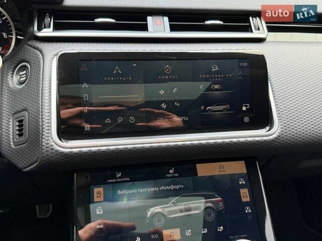 Чорний Ленд Ровер Рендж Ровер Велар, об'ємом двигуна 2 л та пробігом 98 тис. км за 56990 $, фото 27 на Automoto.ua