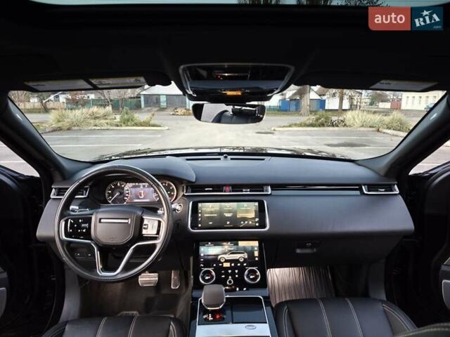 Черный Ленд Ровер Рендж Ровер Велар, объемом двигателя 2 л и пробегом 95 тыс. км за 64999 $, фото 22 на Automoto.ua