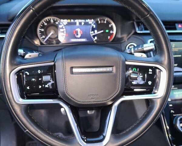 Черный Ленд Ровер Рендж Ровер Велар, объемом двигателя 2 л и пробегом 95 тыс. км за 64999 $, фото 17 на Automoto.ua