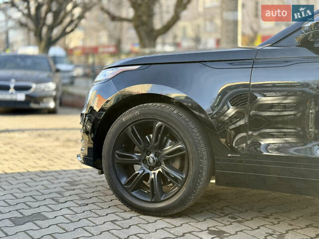 Черный Ленд Ровер Рендж Ровер Велар, объемом двигателя 2 л и пробегом 44 тыс. км за 59000 $, фото 10 на Automoto.ua