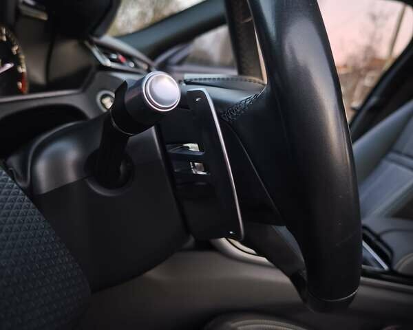 Черный Ленд Ровер Рендж Ровер Велар, объемом двигателя 2 л и пробегом 95 тыс. км за 64999 $, фото 21 на Automoto.ua