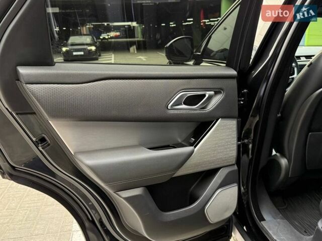 Чорний Ленд Ровер Рендж Ровер Велар, об'ємом двигуна 2 л та пробігом 98 тис. км за 56990 $, фото 17 на Automoto.ua