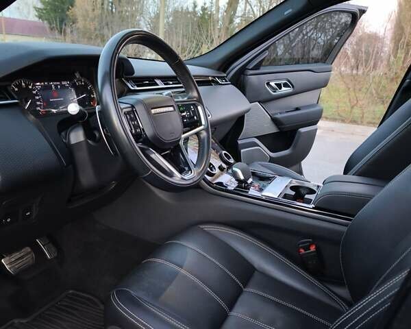 Черный Ленд Ровер Рендж Ровер Велар, объемом двигателя 2 л и пробегом 95 тыс. км за 64999 $, фото 15 на Automoto.ua