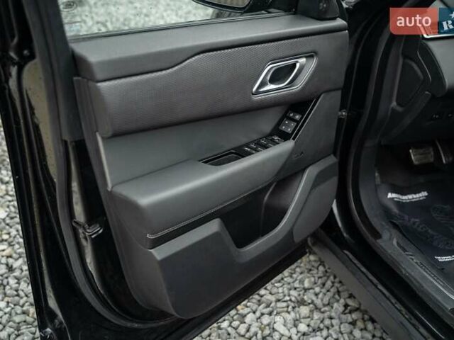 Чорний Ленд Ровер Рендж Ровер Велар, об'ємом двигуна 2 л та пробігом 44 тис. км за 57500 $, фото 36 на Automoto.ua