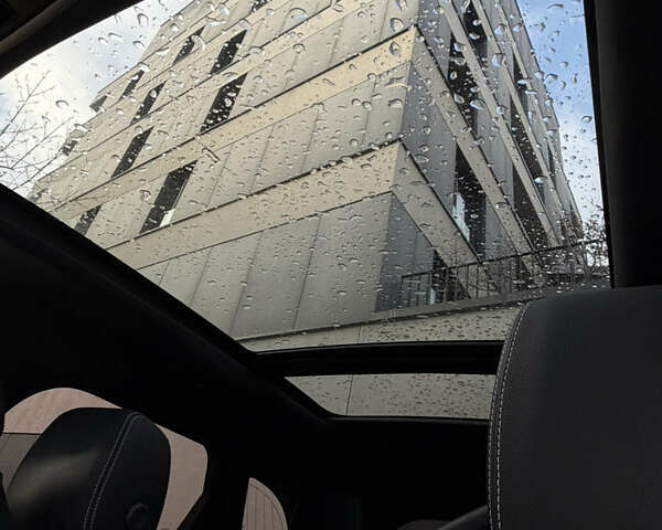 Чорний Ленд Ровер Рендж Ровер Велар, об'ємом двигуна 2 л та пробігом 24 тис. км за 54900 $, фото 17 на Automoto.ua