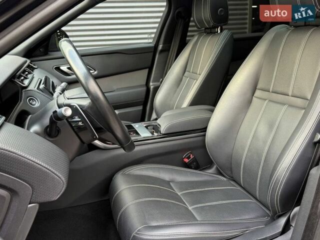 Чорний Ленд Ровер Рендж Ровер Велар, об'ємом двигуна 2 л та пробігом 98 тис. км за 56990 $, фото 12 на Automoto.ua