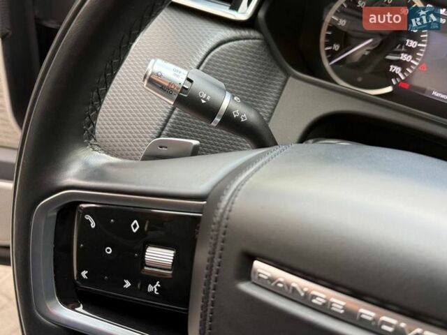 Чорний Ленд Ровер Рендж Ровер Велар, об'ємом двигуна 2 л та пробігом 98 тис. км за 56990 $, фото 21 на Automoto.ua