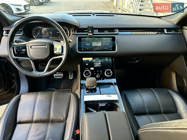 Ленд Ровер Рендж Ровер Велар 2023 в Одессе на Automoto.ua Черный Ленд Ровер Рендж Ровер Велар, объемом двигателя 2 л и пробегом 53 тыс. км за 62000 $, фото 13 на Automoto.ua