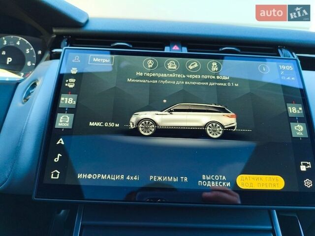 Чорний Ленд Ровер Рендж Ровер Велар, об'ємом двигуна 3 л та пробігом 50 тис. км за 85701 $, фото 66 на Automoto.ua