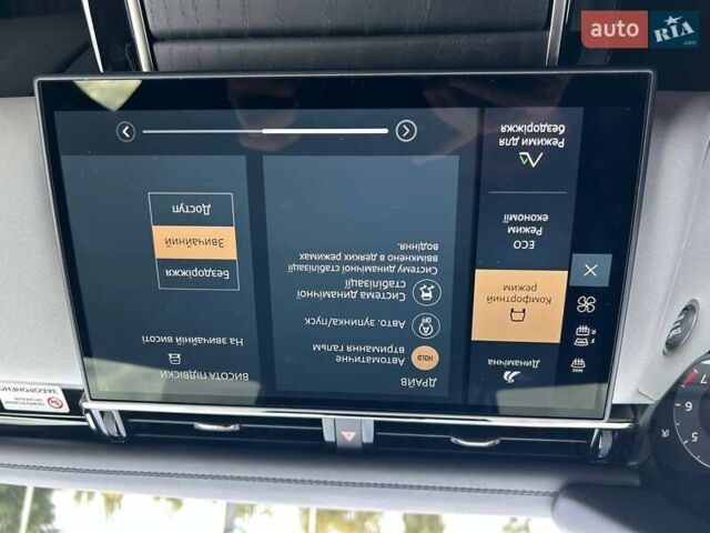 Ленд Ровер Рендж Ровер Велар 2025 в Киеве на Automoto.ua Черный Ленд Ровер Рендж Ровер Велар, объемом двигателя 3 л и пробегом 2 тыс. км за 91643 $, фото 22 на Automoto.ua